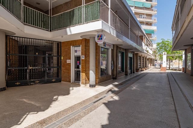 4 makuuhuone Asunto myytävänä paikassa Zaidin, Granada kaupunki - 334 900 € (Ref: 9808300)