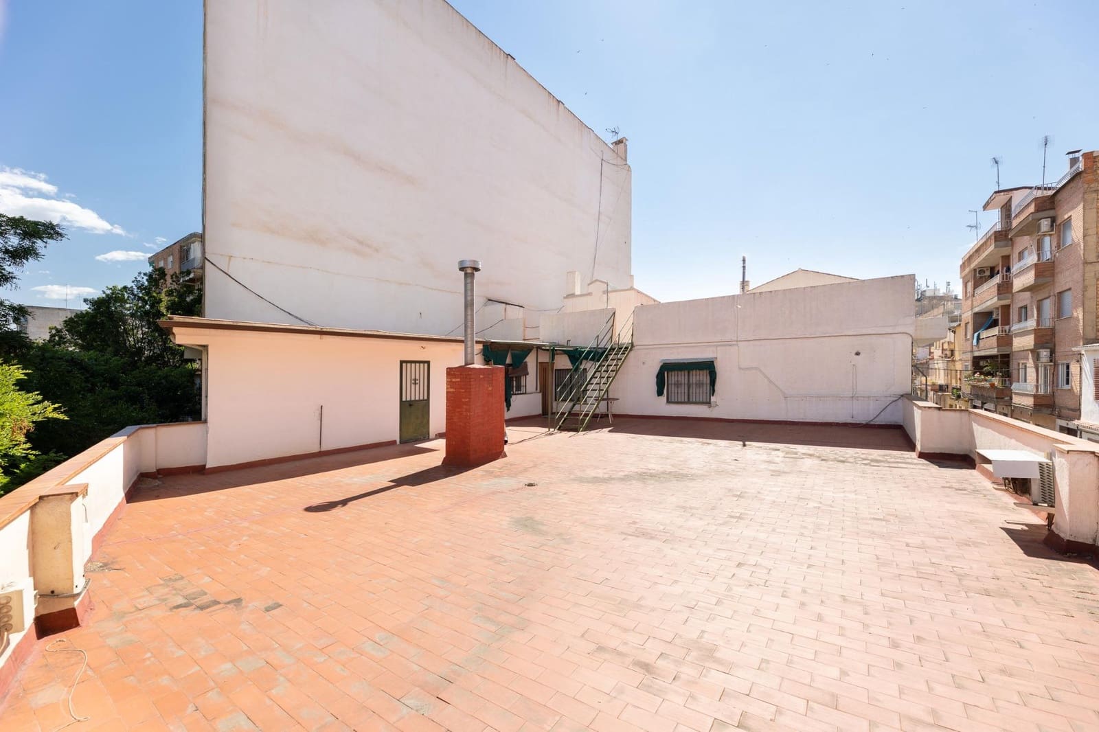 3 bedroom Commercial for sale in Granada city - € 444,000 (Ref: 9808305)