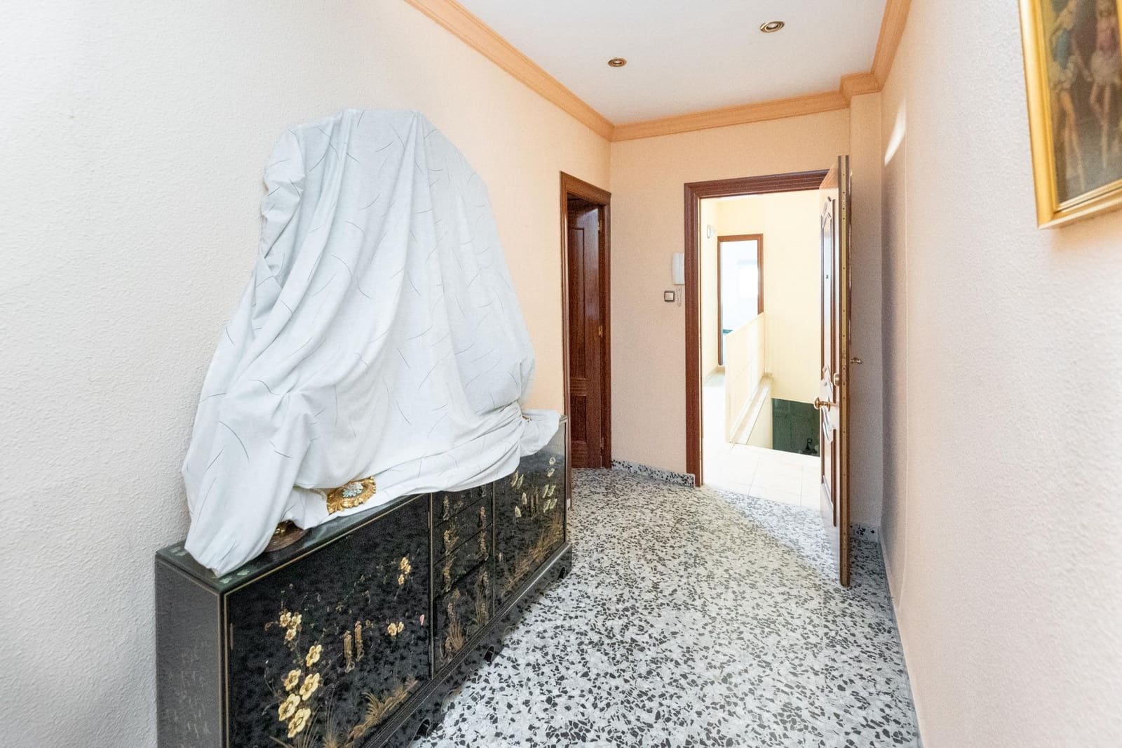 3 bedroom Commercial for sale in Granada city - € 444,000 (Ref: 9808305)