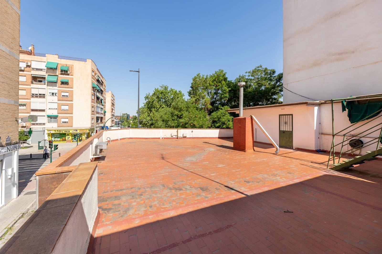 3 bedroom Commercial for sale in Granada city - € 444,000 (Ref: 9808305)