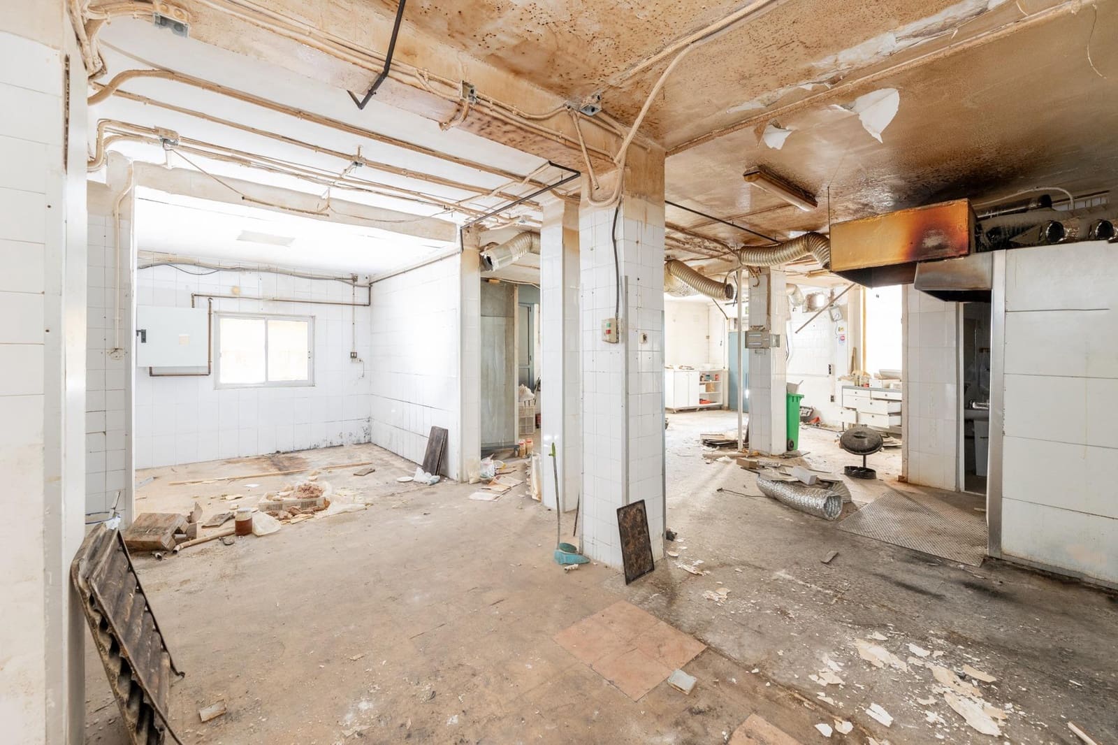 3 bedroom Commercial for sale in Granada city - € 444,000 (Ref: 9808305)