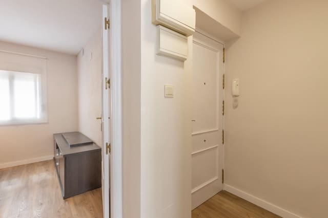 2 camera da letto Appartamento in vendita in Granada città - 132.000 € (Rif: 9812345)