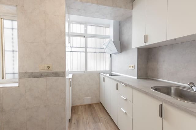 2 camera da letto Appartamento in vendita in Granada città - 132.000 € (Rif: 9812345)