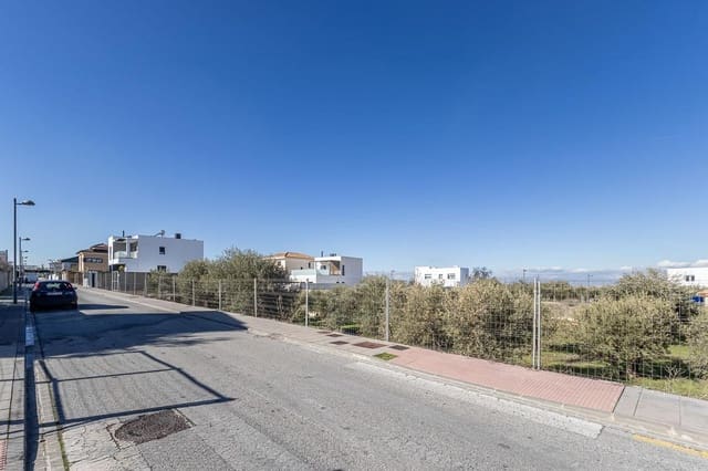 Tontti myytävänä paikassa La Zubia - 100 000 € (Ref: 9812347)