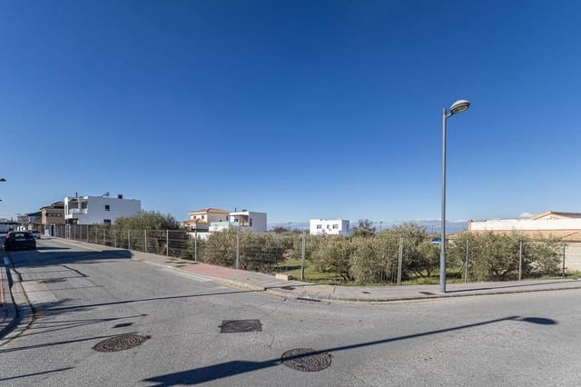 Tontti myytävänä paikassa La Zubia - 100 000 € (Ref: 9812347)