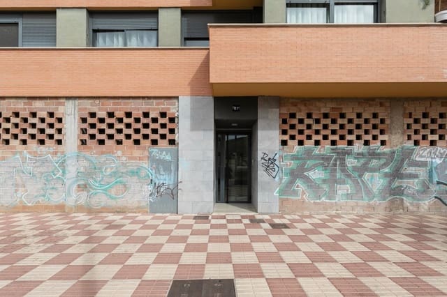 Erhverv til salg i Cenes de la Vega - € 45.000 (Ref: 9812348)