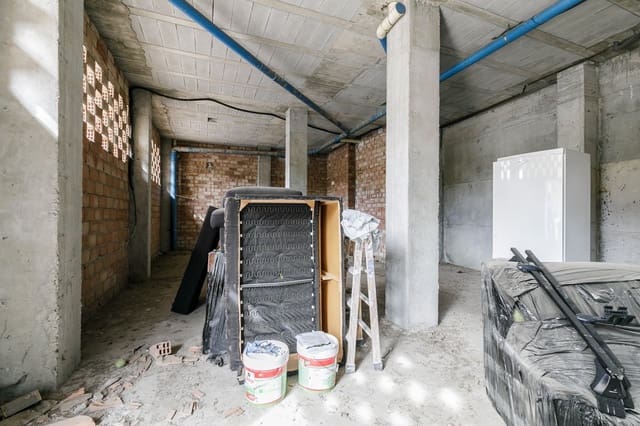 Erhverv til salg i Cenes de la Vega - € 45.000 (Ref: 9812348)
