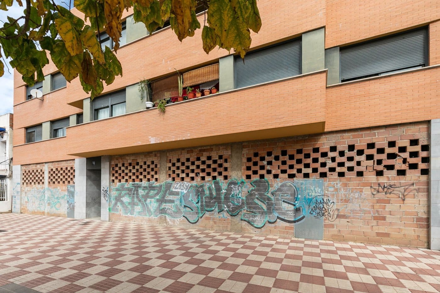 Erhverv til salg i Cenes de la Vega - € 45.000 (Ref: 9812348)