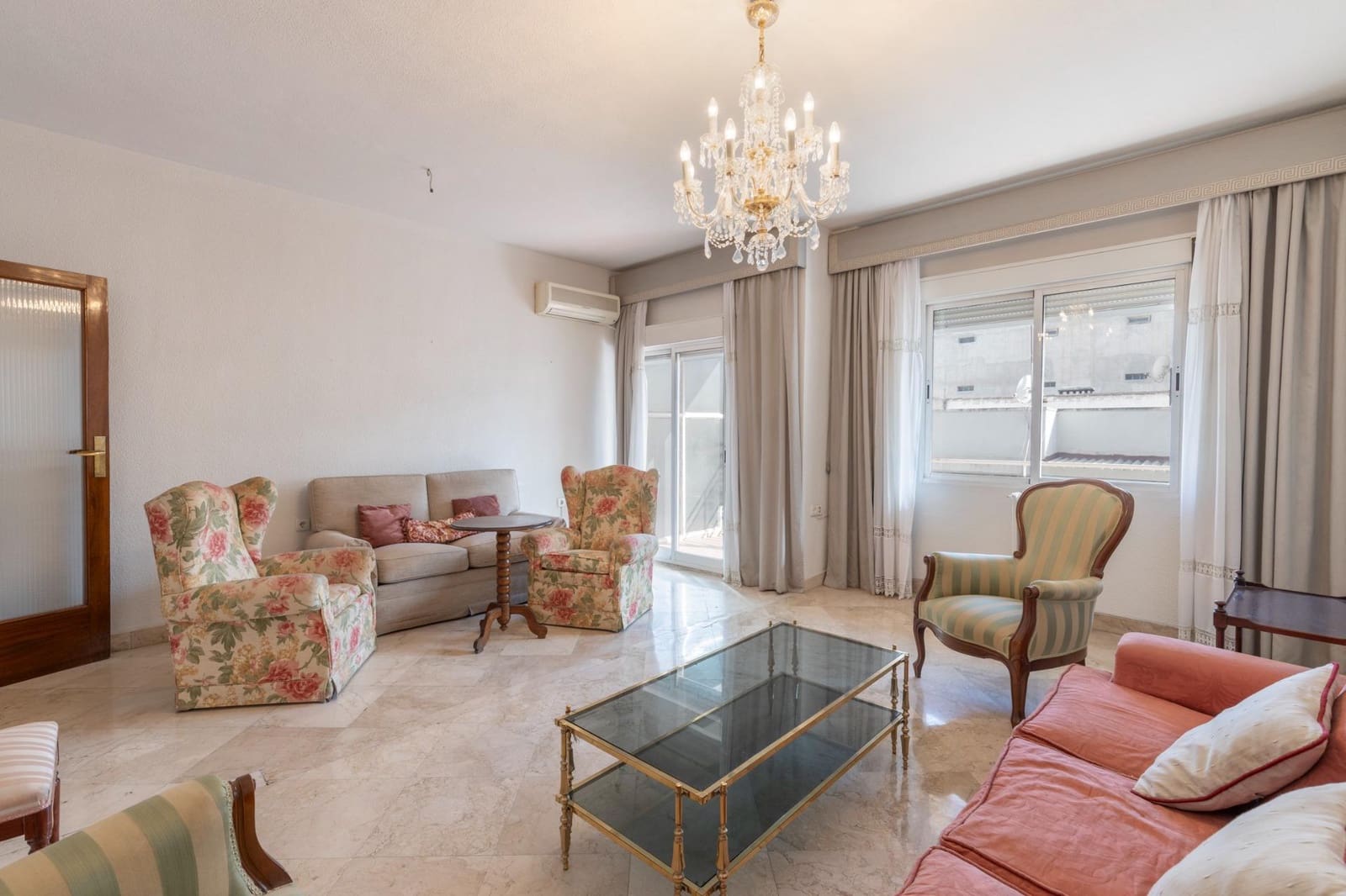 4 soveværelse Lejlighed til salg i Granada by - € 420.000 (Ref: 9816058)