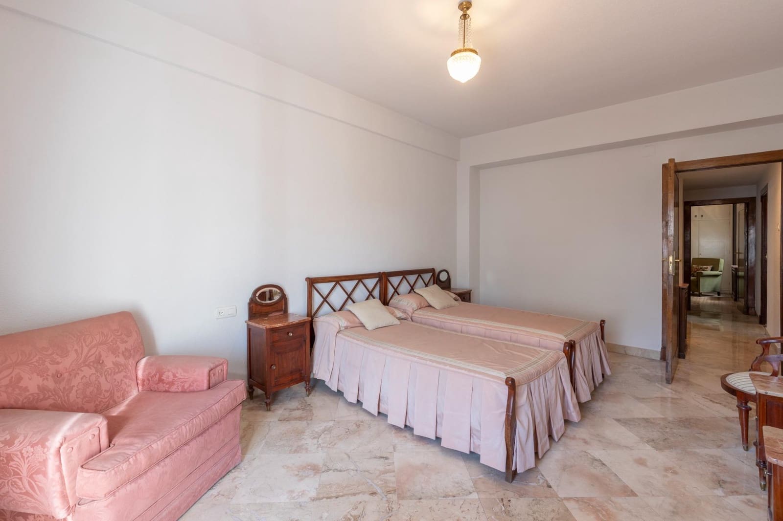 4 soveværelse Lejlighed til salg i Granada by - € 420.000 (Ref: 9816058)