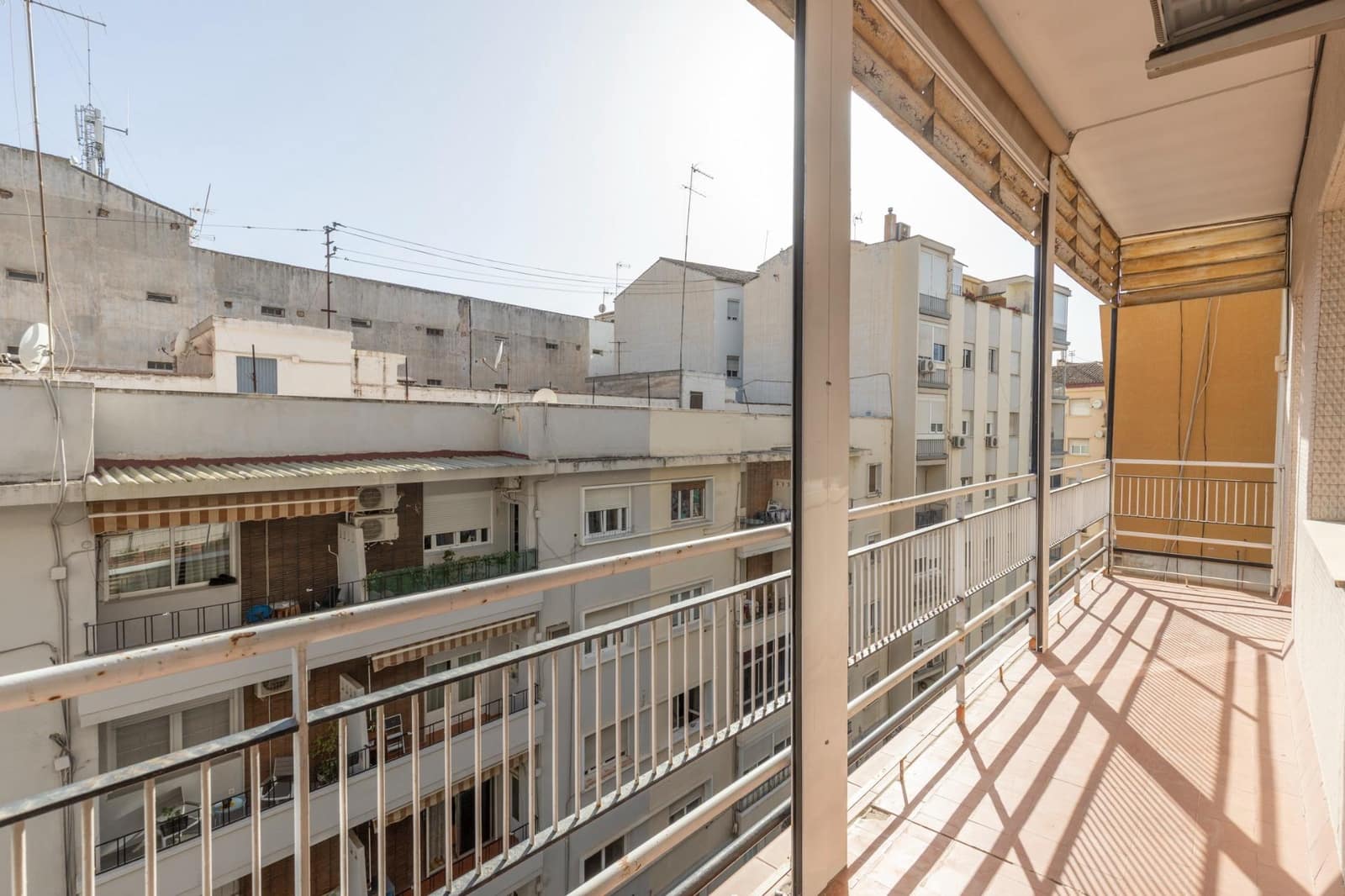 4 soveværelse Lejlighed til salg i Granada by - € 420.000 (Ref: 9816058)