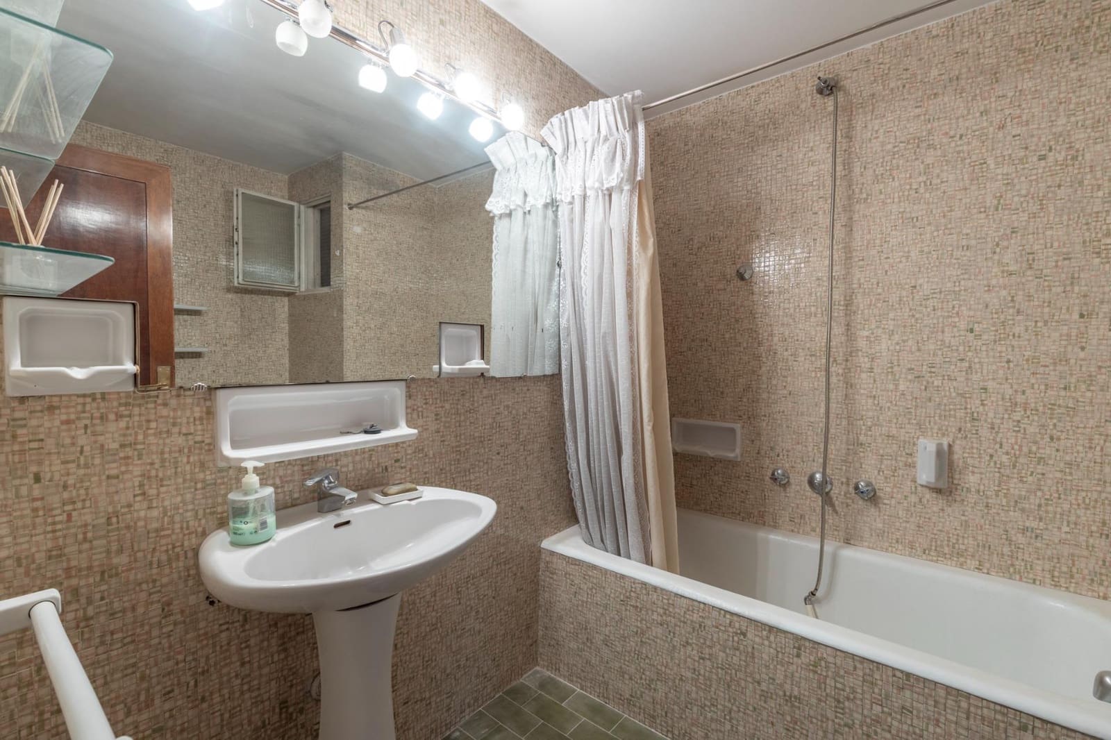 4 soveværelse Lejlighed til salg i Granada by - € 420.000 (Ref: 9816058)