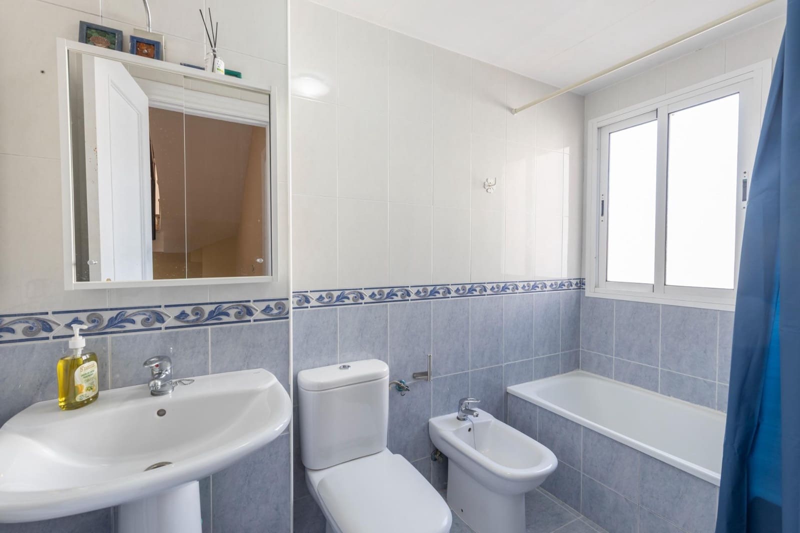 4 sypialnia Dom szeregowy na sprzedaż w Armilla z garażem - 289 000 € (Ref: 9816061)