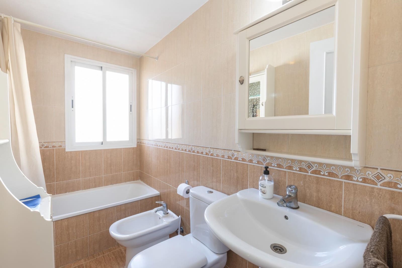 4 sypialnia Dom szeregowy na sprzedaż w Armilla z garażem - 289 000 € (Ref: 9816061)