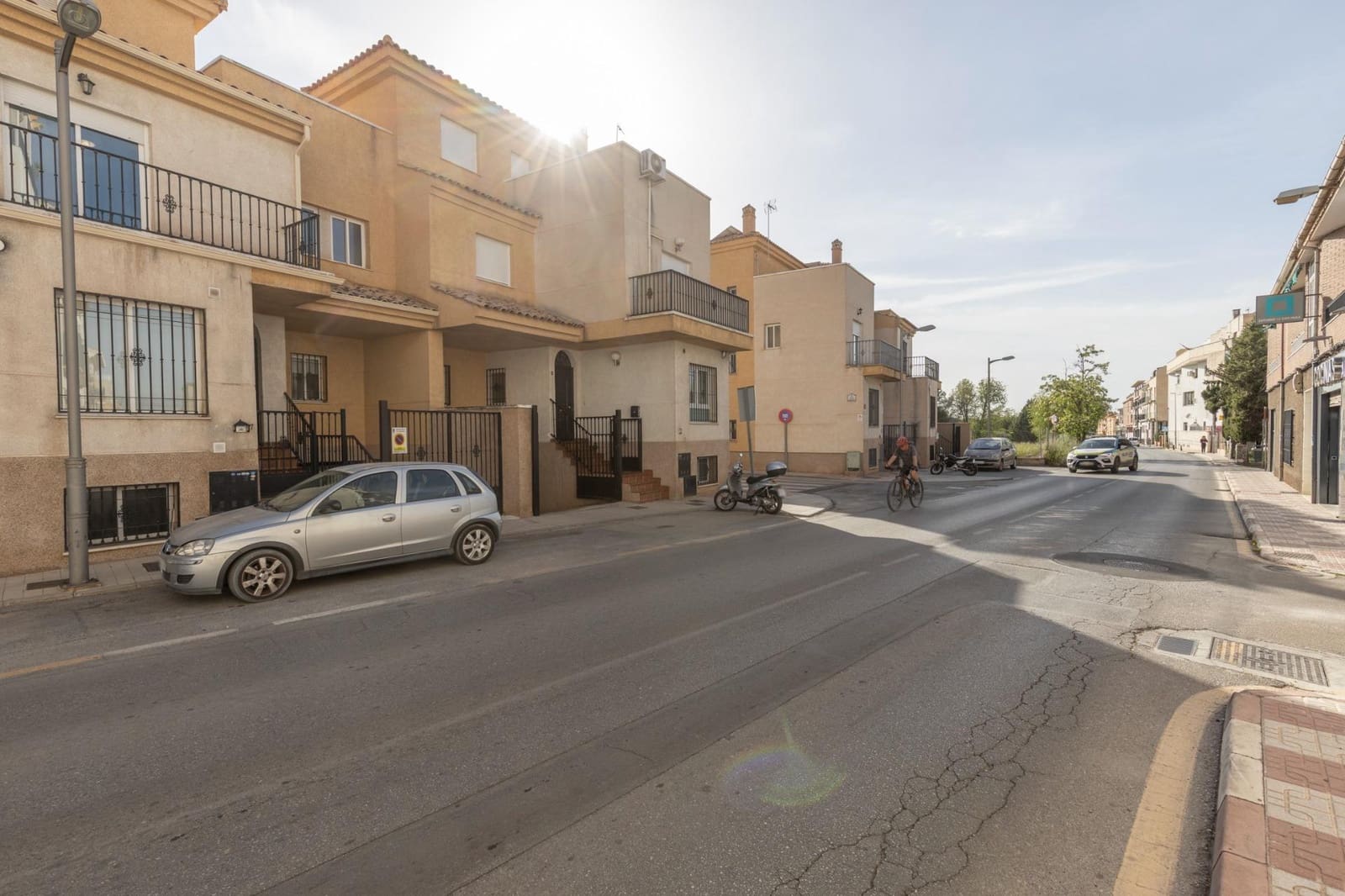 4 sypialnia Dom szeregowy na sprzedaż w Armilla z garażem - 289 000 € (Ref: 9816061)