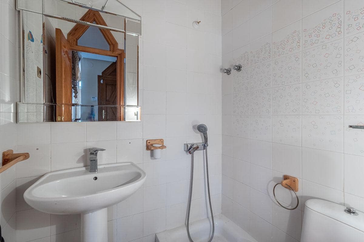 5 soverom Villa til salgs i Peligros med svømmebasseng garasje - € 510 000 (Ref: 9816067)