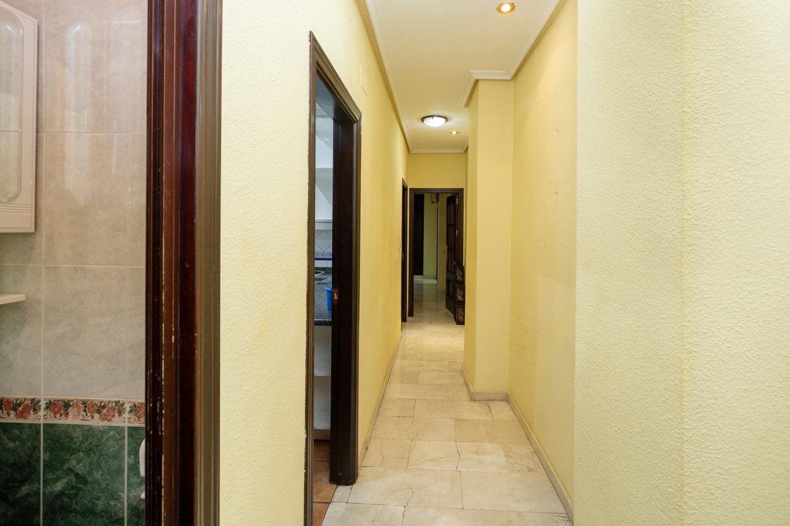 2 soveværelse Lejlighed til salg i Granada by - € 195.000 (Ref: 9818113)