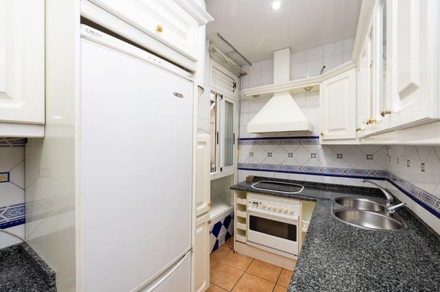 2 soveværelse Lejlighed til salg i Granada by - € 195.000 (Ref: 9818113)