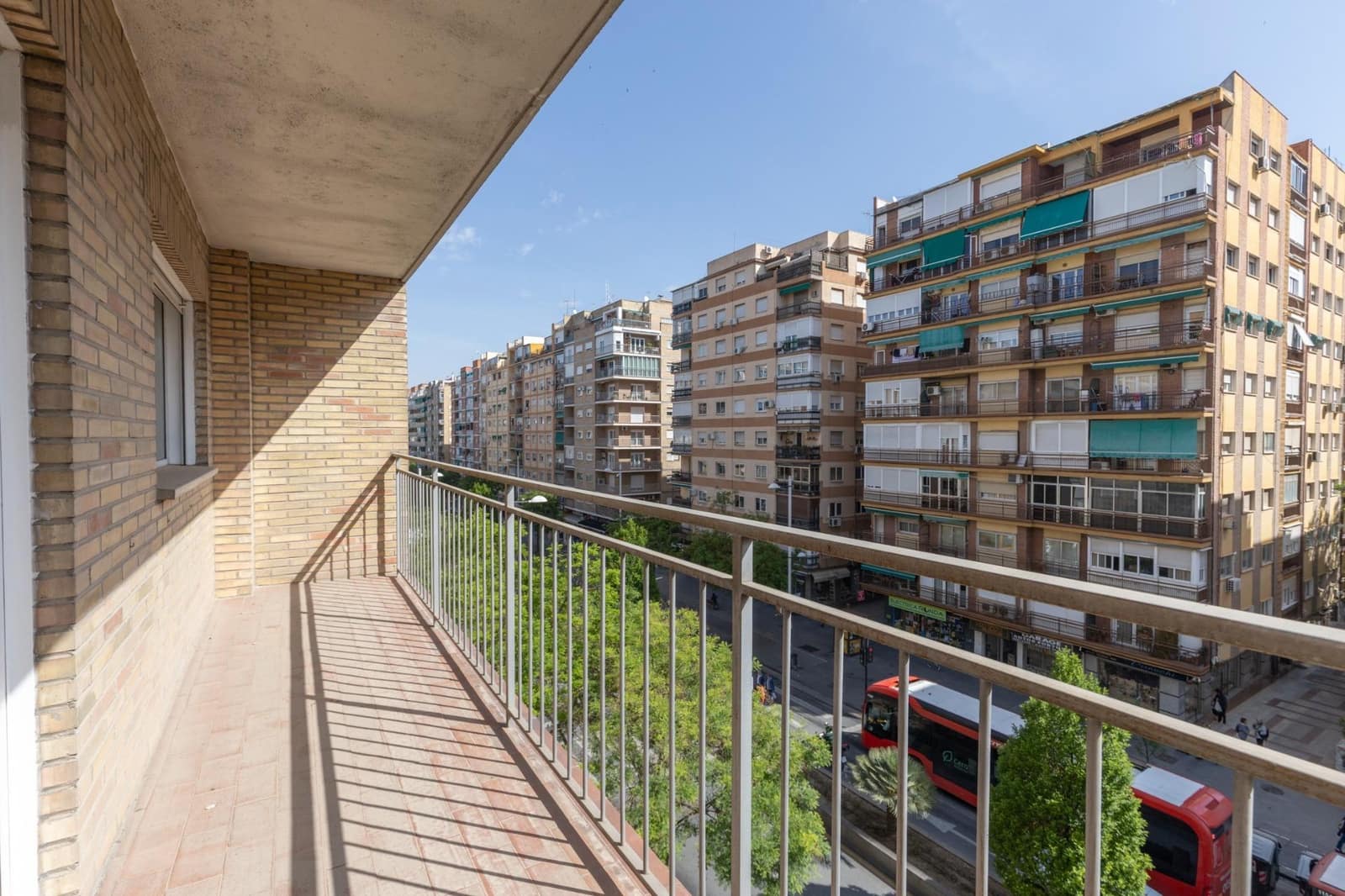 3 soveværelse Lejlighed til salg i Granada by - € 260.000 (Ref: 9818114)