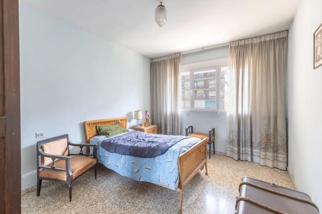 3 soveværelse Lejlighed til salg i Granada by - € 260.000 (Ref: 9818114)