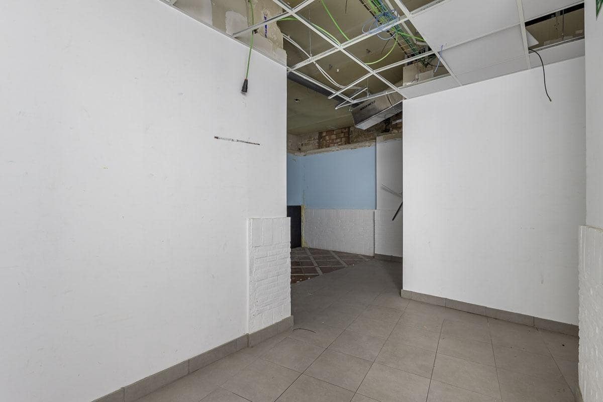 Local Comercial en Granada ciudad en venta - 975.000 € (Ref: 9818115)