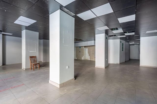 Local Comercial en Granada ciudad en venta - 975.000 € (Ref: 9818115)