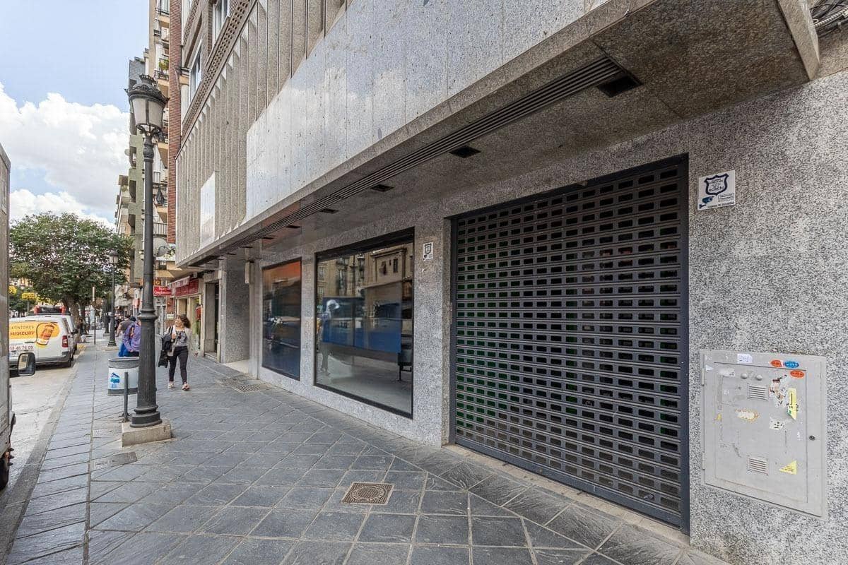 Local Comercial en Granada ciudad en venta - 975.000 € (Ref: 9818115)