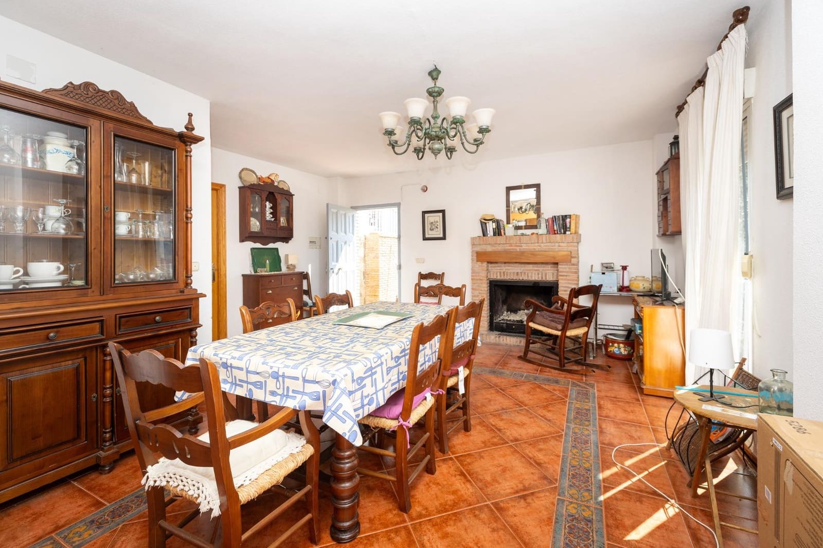 6 bedroom Villa for sale in Guejar Sierra with pool garage - € 430,000 (Ref: 9822835)