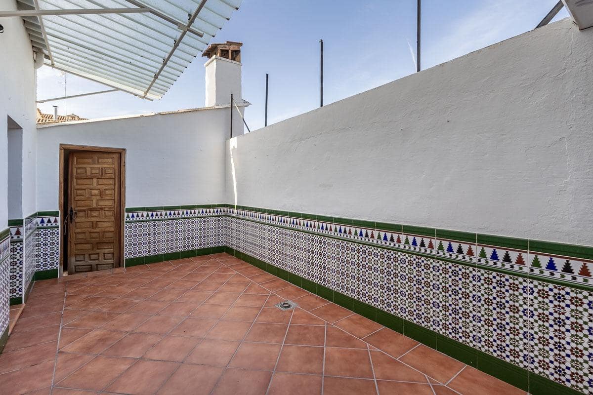 4 bedroom Finca/Country House for sale in Cajar with garage - € 325,000 (Ref: 9822840)