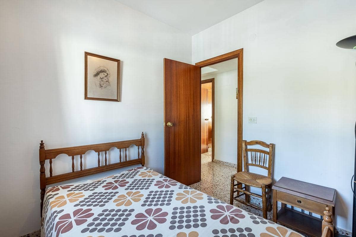 4 bedroom Finca/Country House for sale in Cajar with garage - € 325,000 (Ref: 9822840)