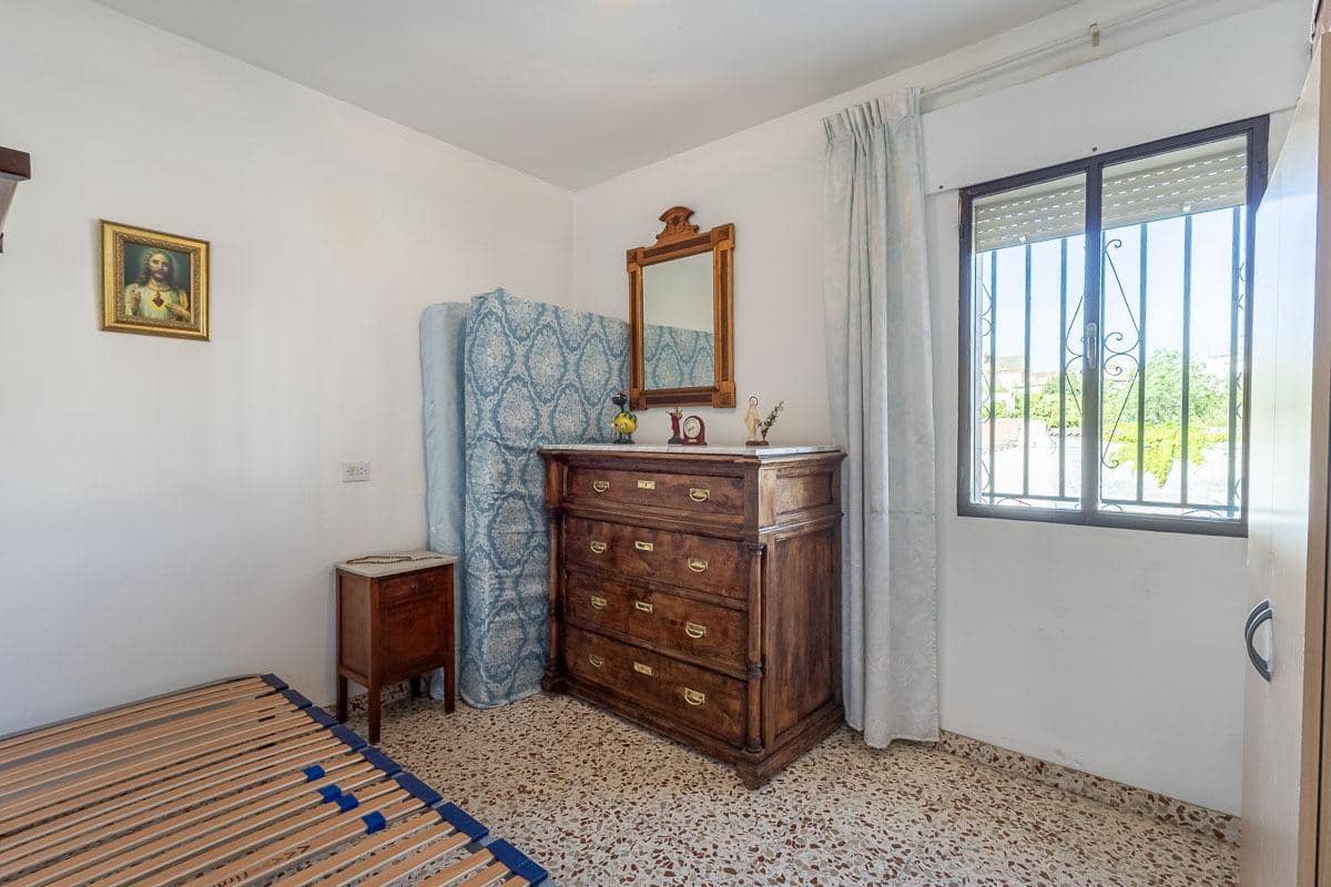 4 bedroom Finca/Country House for sale in Cajar with garage - € 325,000 (Ref: 9822840)