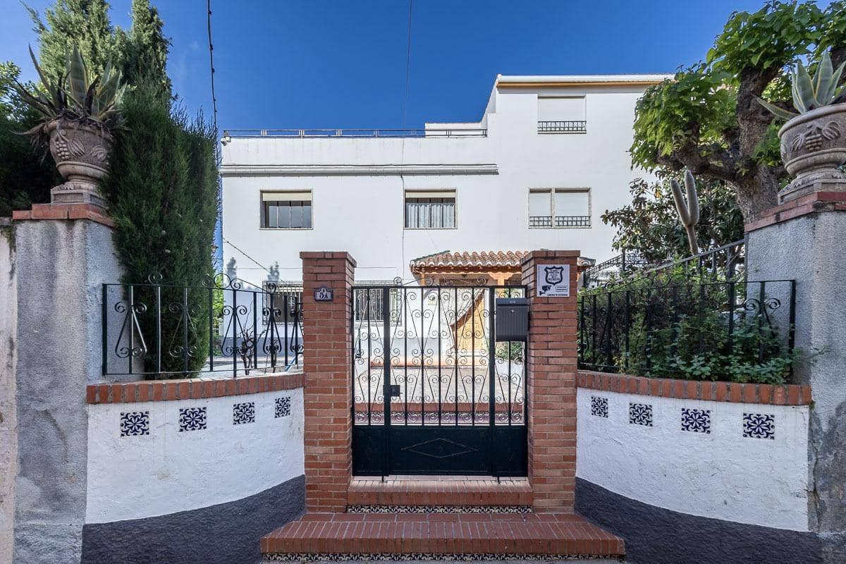 4 bedroom Finca/Country House for sale in Cajar with garage - € 325,000 (Ref: 9822840)