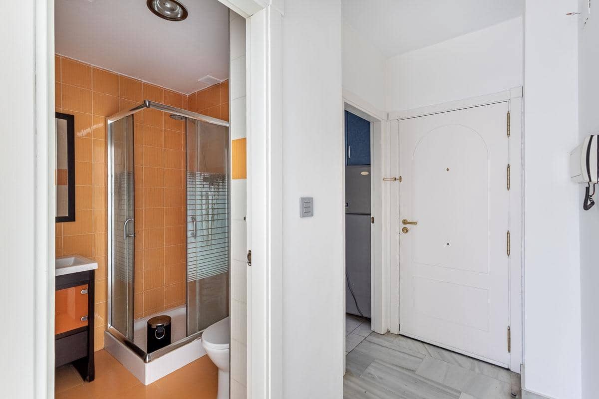 2 bedroom Flat for sale in Cenes de la Vega with garage - € 135,000 (Ref: 9825064)