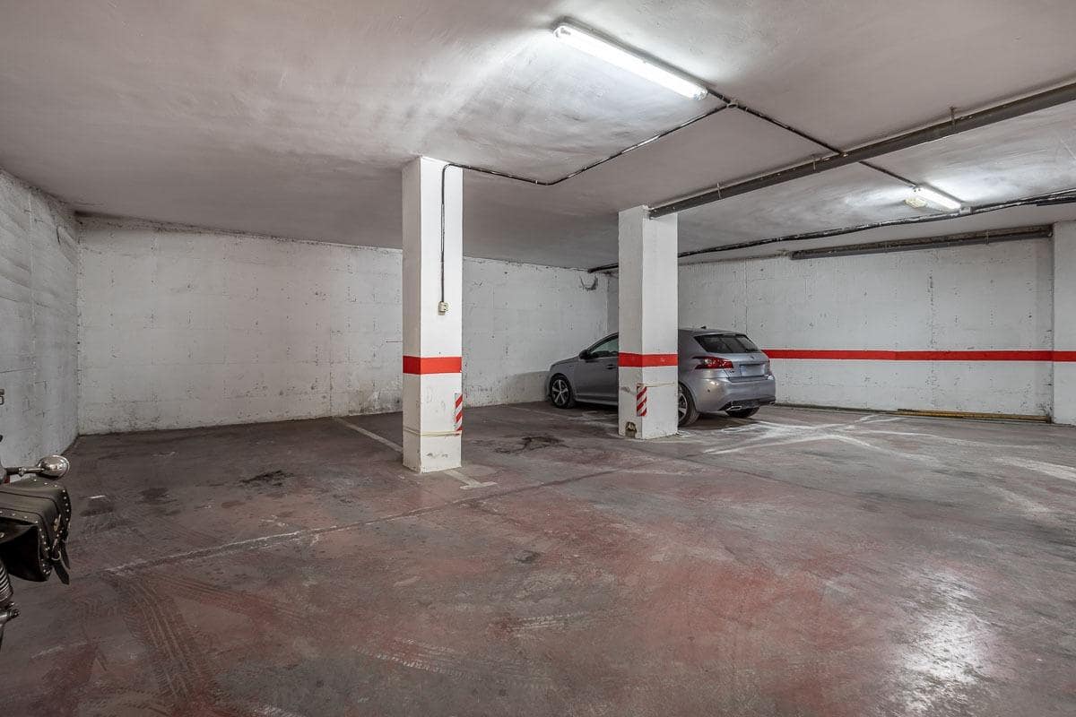 2 bedroom Flat for sale in Cenes de la Vega with garage - € 135,000 (Ref: 9825064)