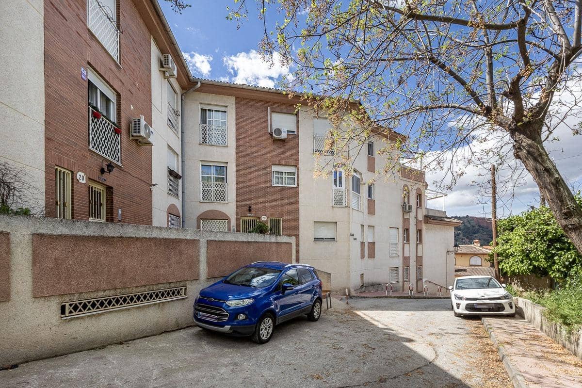 2 bedroom Flat for sale in Cenes de la Vega with garage - € 135,000 (Ref: 9825064)