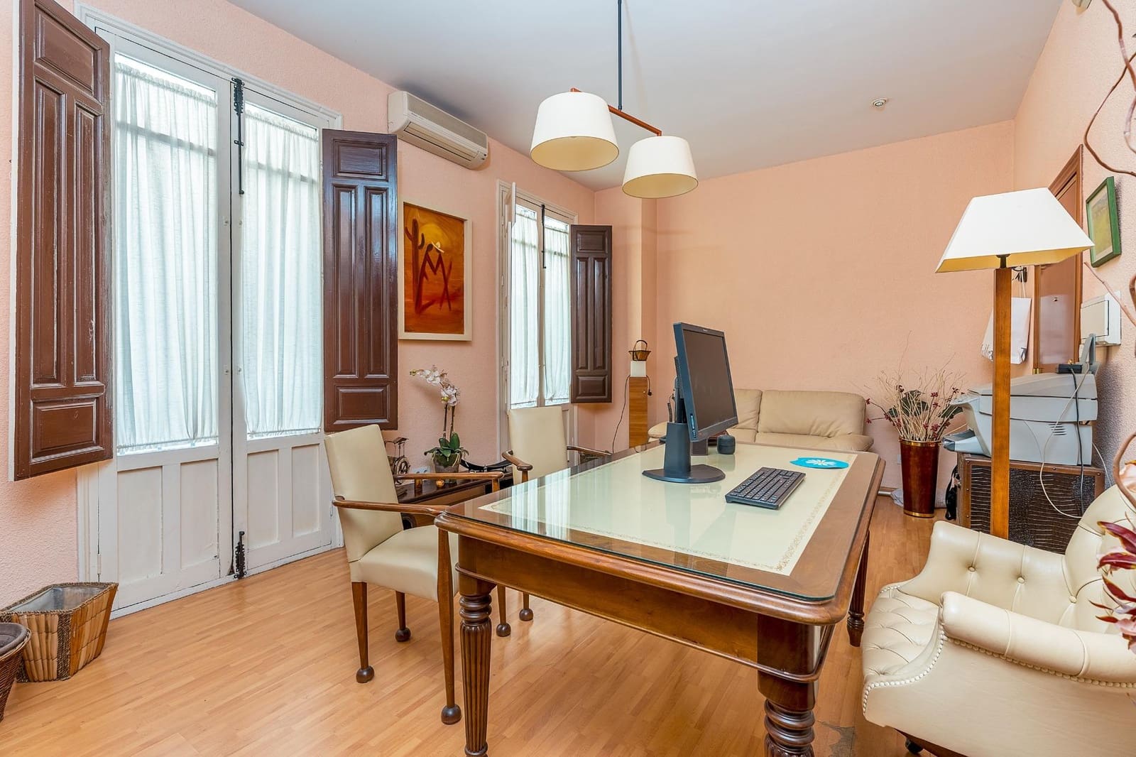 Office for sale in Granada city - € 35,000 (Ref: 9825067)