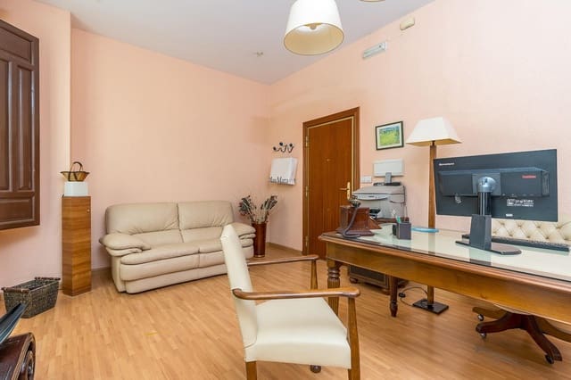 Kontor til salg i Granada by - € 35.000 (Ref: 9825067)