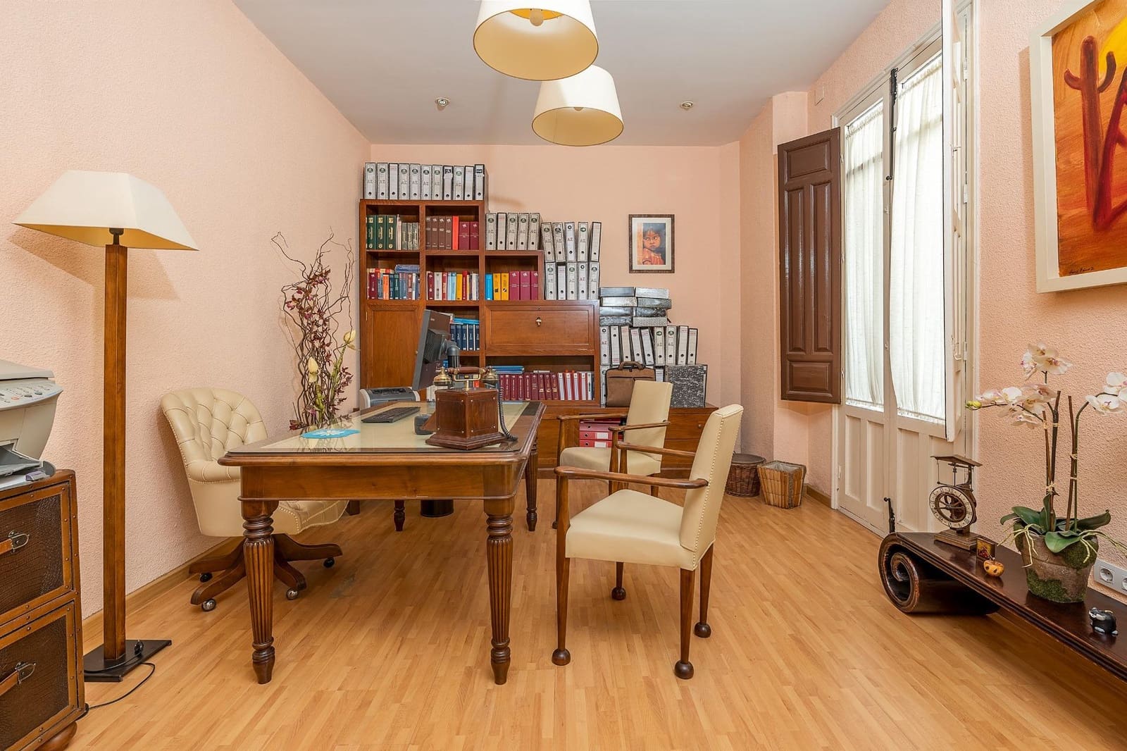 Office for sale in Granada city - € 35,000 (Ref: 9825067)