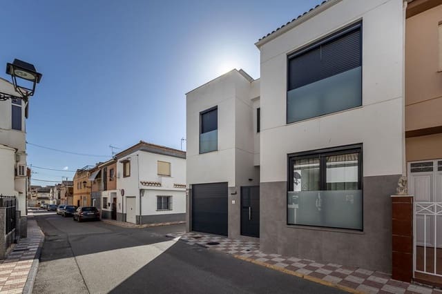 3 quarto Moradia em Banda para venda em Albolote com garagem - 375 000 € (Ref: 9825077)