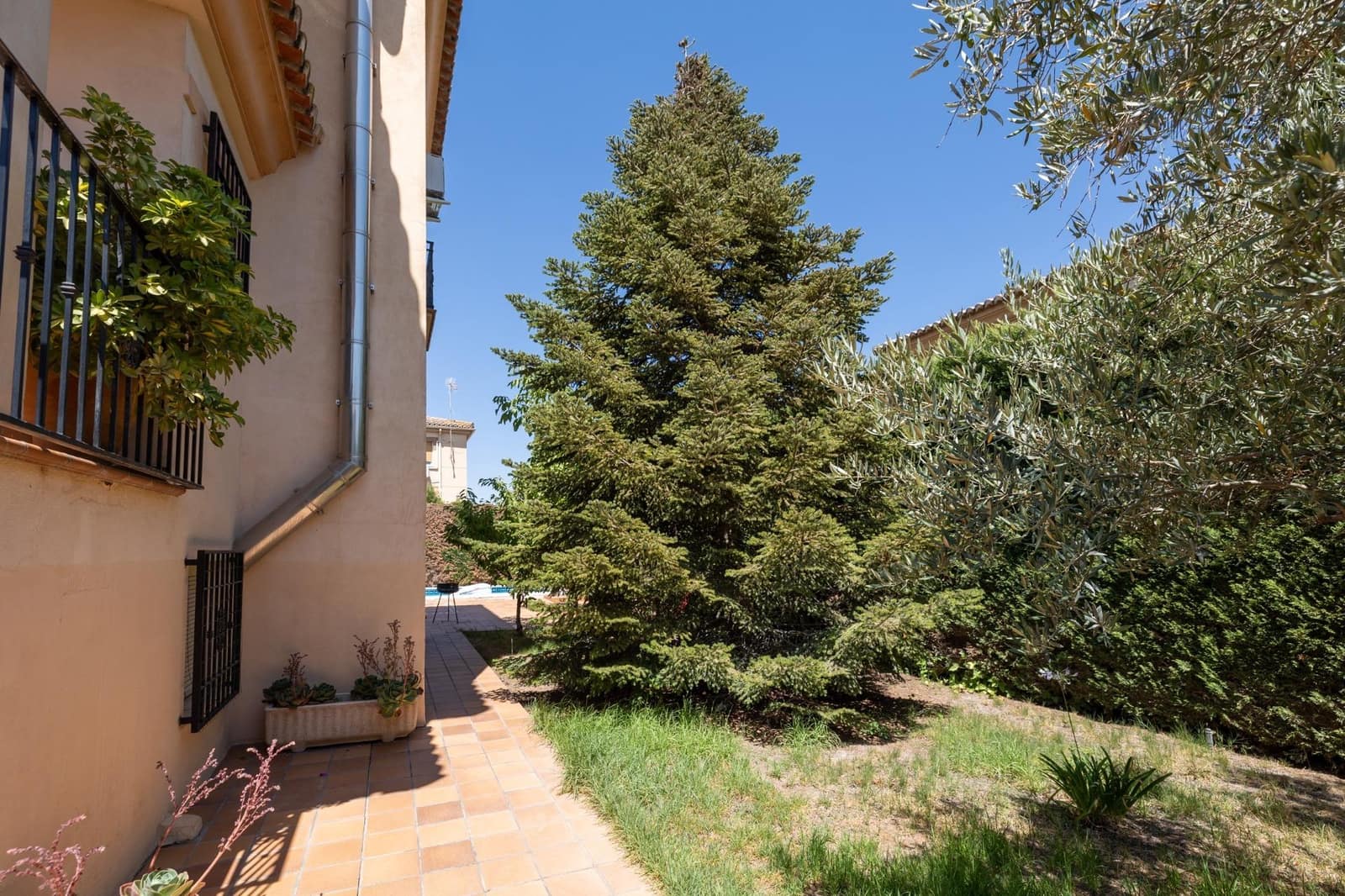 4 Zimmer Doppelhaus zu verkaufen in Belicena mit Pool Garage - 350.000 € (Ref: 9829404)