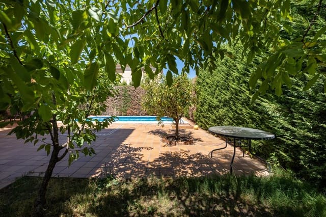 4 Zimmer Doppelhaus zu verkaufen in Belicena, Vegas del Genil mit Pool Garage - 350.000 € (Ref: 9829404)
