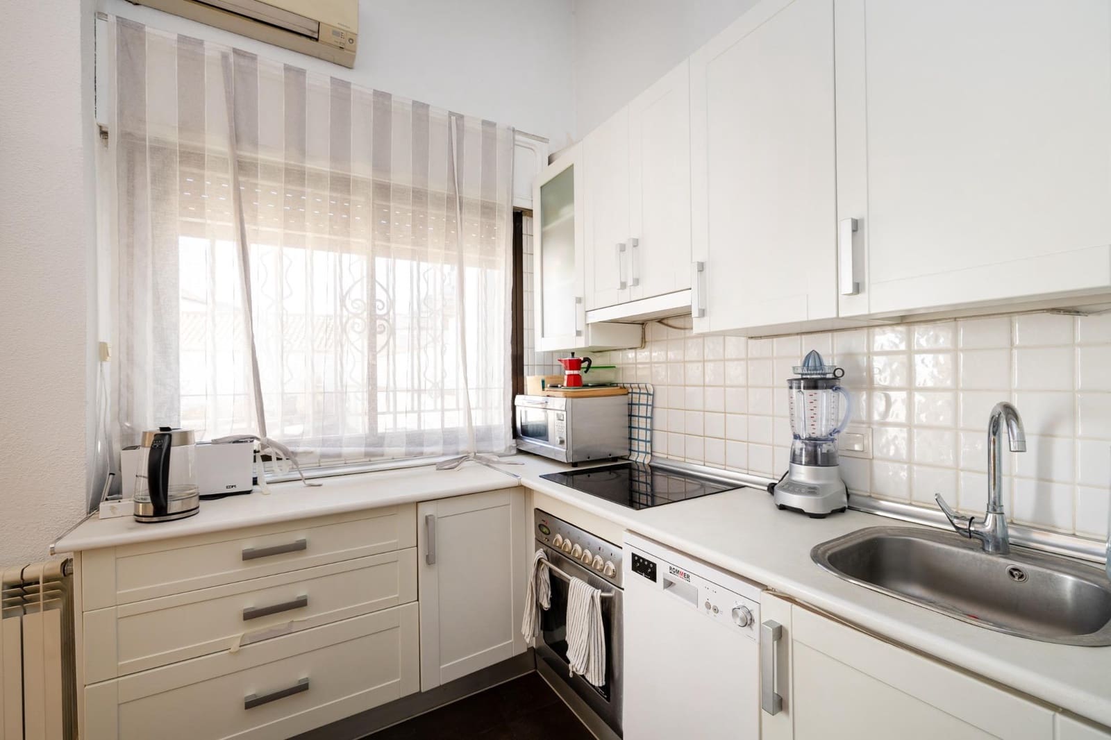Penthouse til salg i Granada by - € 265.000 (Ref: 9829405)