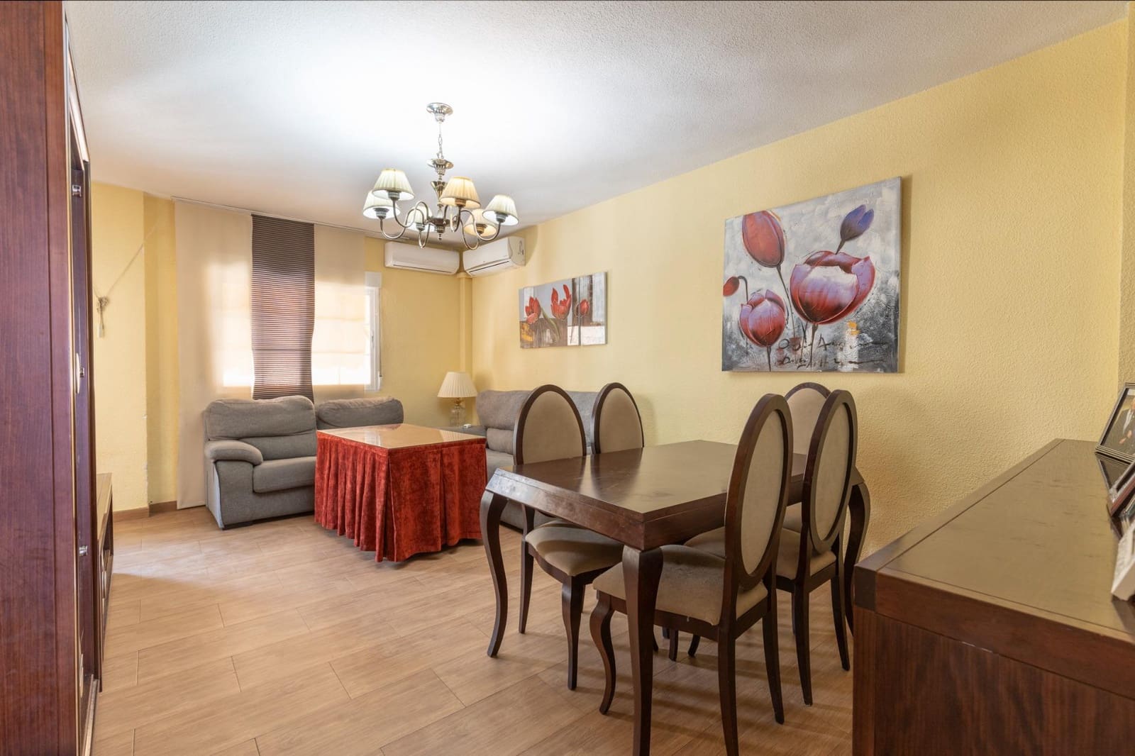 Casa de 5 habitaciones en Armilla en venta con garaje - 295.000 € (Ref: 9829408)