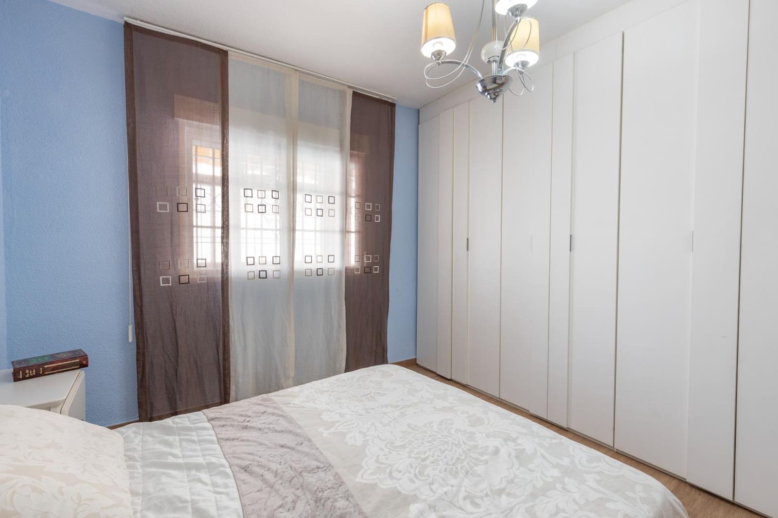 Casa de 5 habitaciones en Armilla en venta con garaje - 295.000 € (Ref: 9829408)