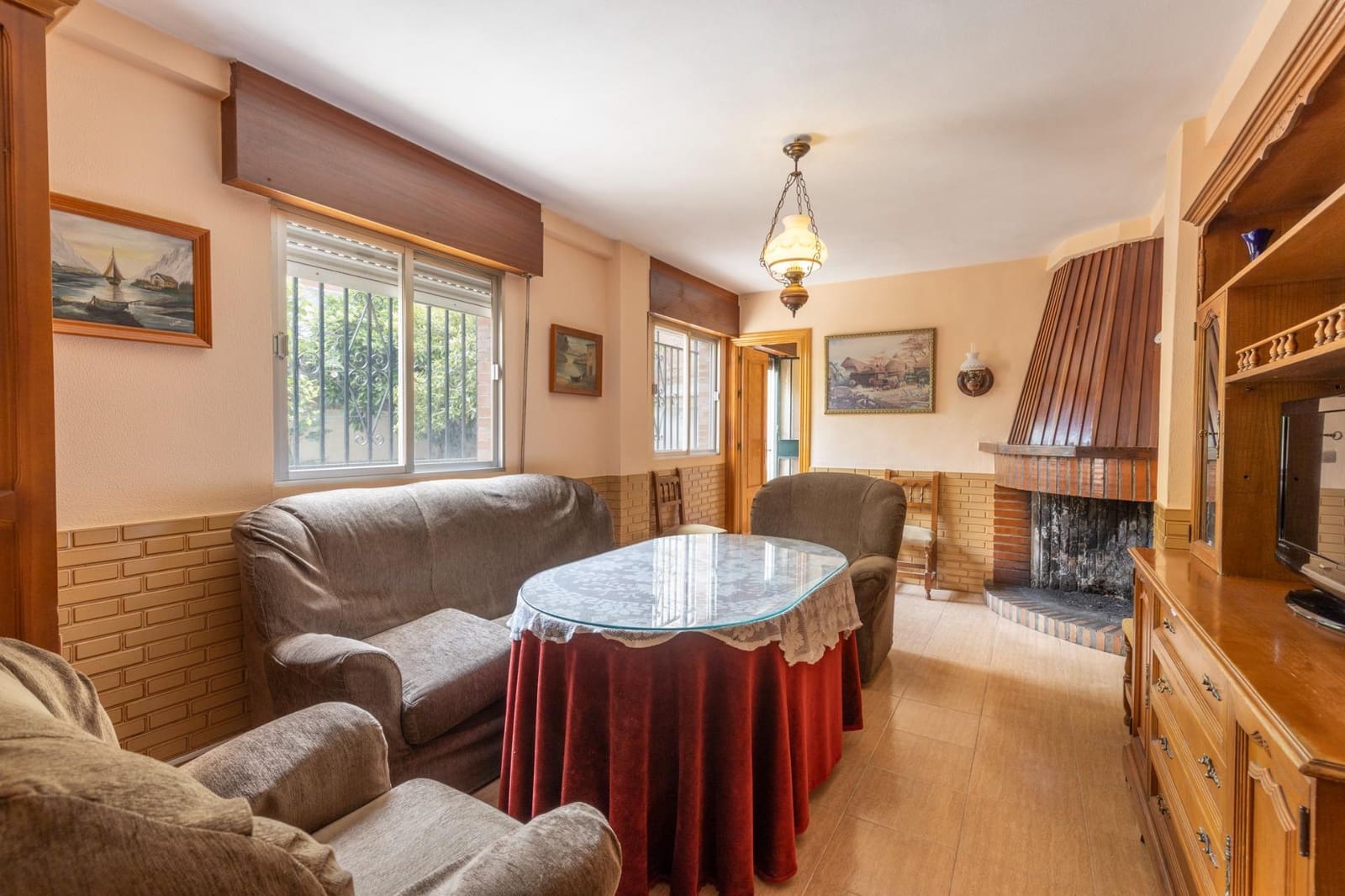 Casa de 5 habitaciones en Armilla en venta con garaje - 295.000 € (Ref: 9829408)