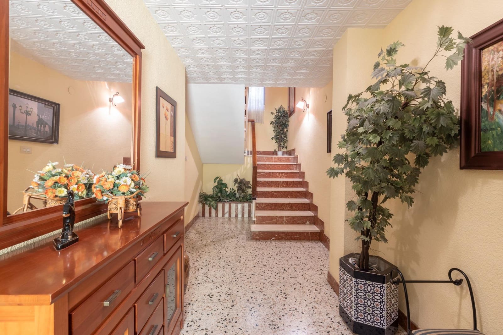 Casa de 5 habitaciones en Armilla en venta con garaje - 295.000 € (Ref: 9829408)