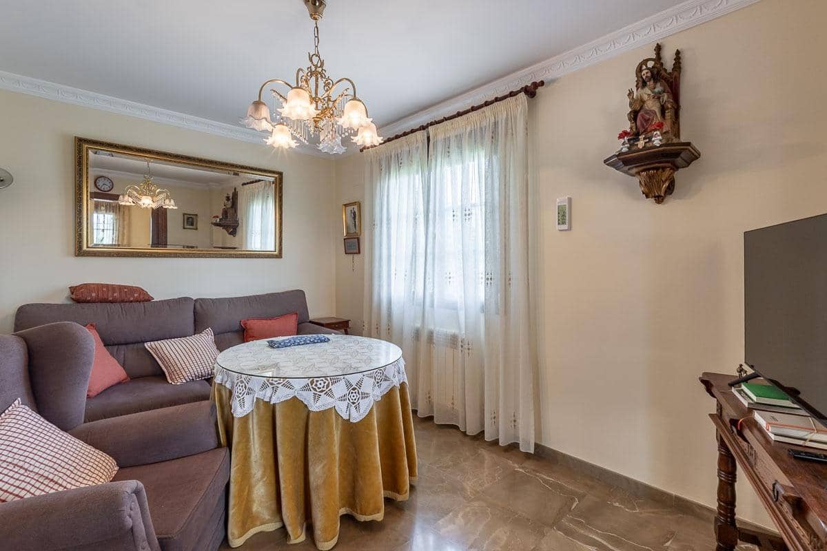 5 Zimmer Villa zu verkaufen in Cajar mit Garage - 560.000 € (Ref: 9831765)