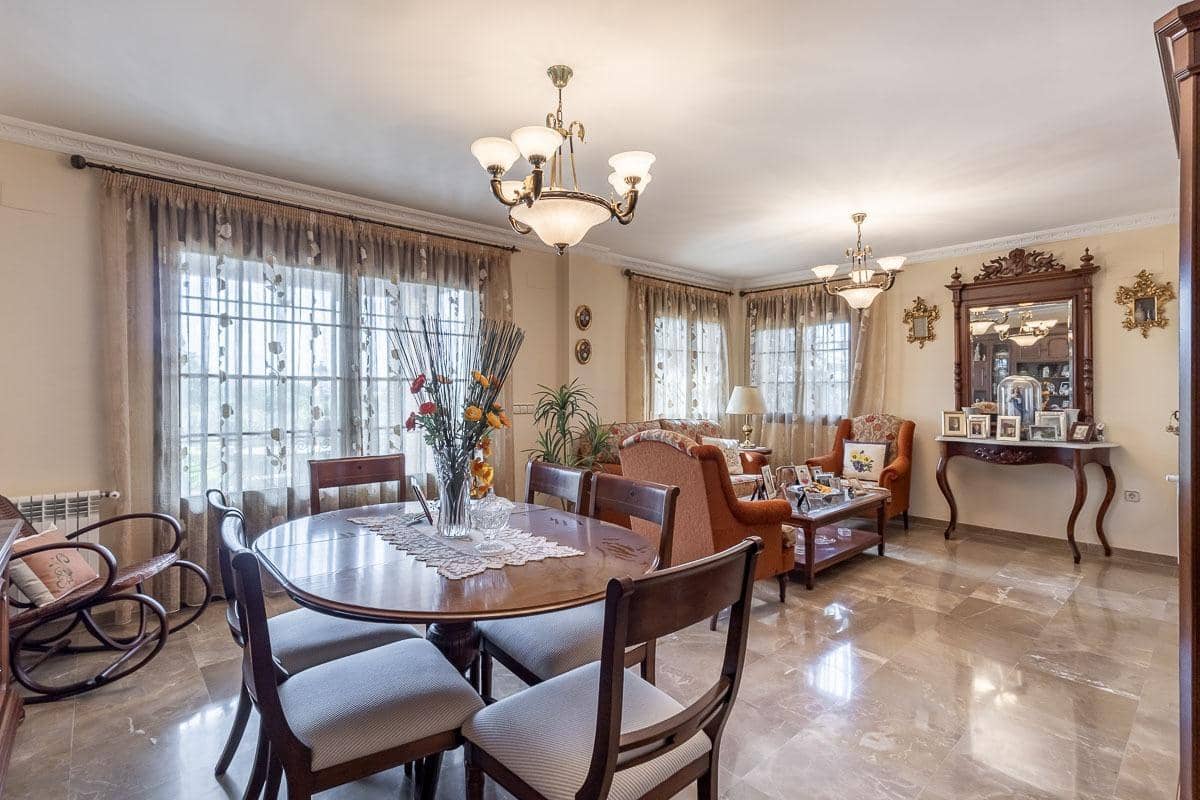5 Zimmer Villa zu verkaufen in Cajar mit Garage - 560.000 € (Ref: 9831765)