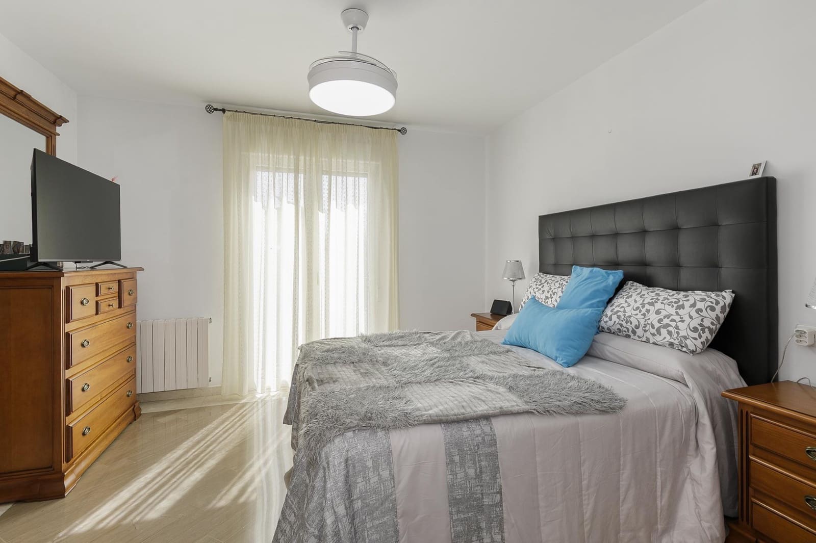 5 chambre Villa/Maison à vendre à Gojar avec piscine - 360 000 € (Ref: 9833948)