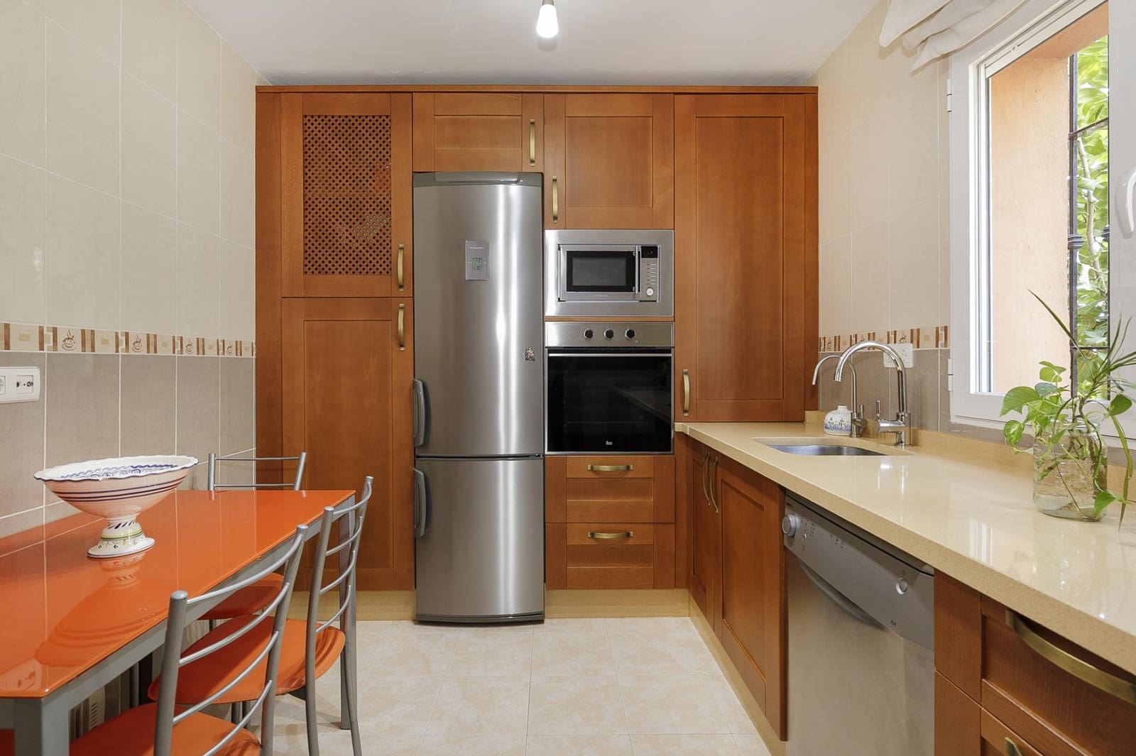 5 chambre Villa/Maison à vendre à Gojar avec piscine - 360 000 € (Ref: 9833948)